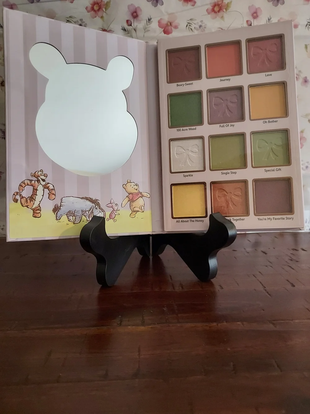 Disney Winnie the Pooh Pink Striped Eyeshadow Palette